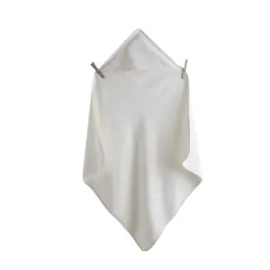 Prosop de bambus cu gluga ptr. bebelusi, in gentuta 2