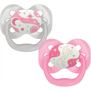 Suzeta silicon "Advantage" cu capac, nivel 1 (0-6 luni),culori fosforescente ptr.fetite (2 pack)